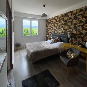 La Maison De - Lourdes Bed and breakfast Barlest