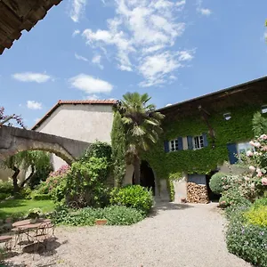 Le Clos Du Perret Bed & Breakfast